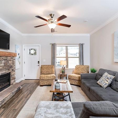 Gorgeous Cades Cove Condo With Community Pool タウンゼンド エクステリア 写真