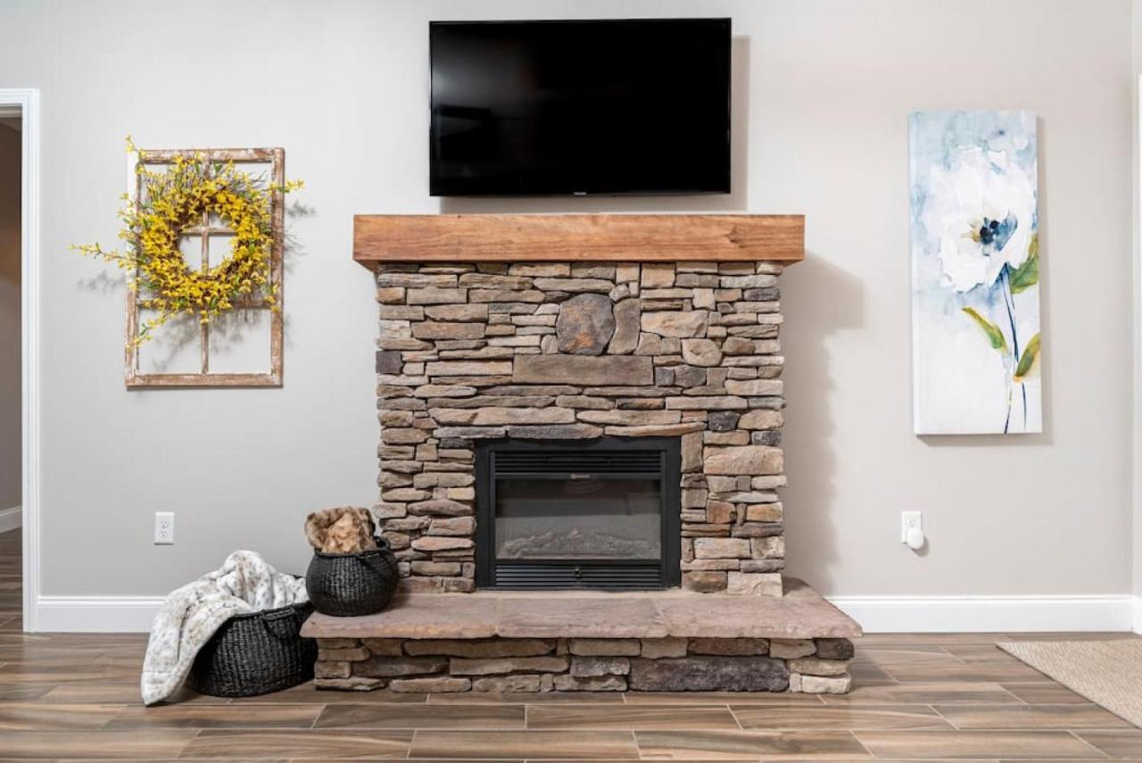 Gorgeous Cades Cove Condo With Community Pool タウンゼンド エクステリア 写真