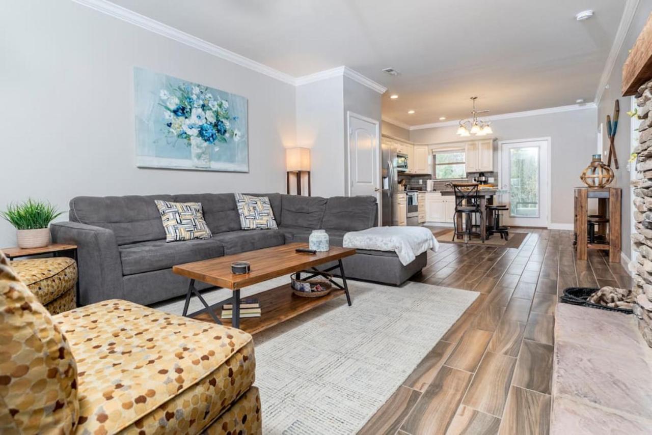 Gorgeous Cades Cove Condo With Community Pool タウンゼンド エクステリア 写真