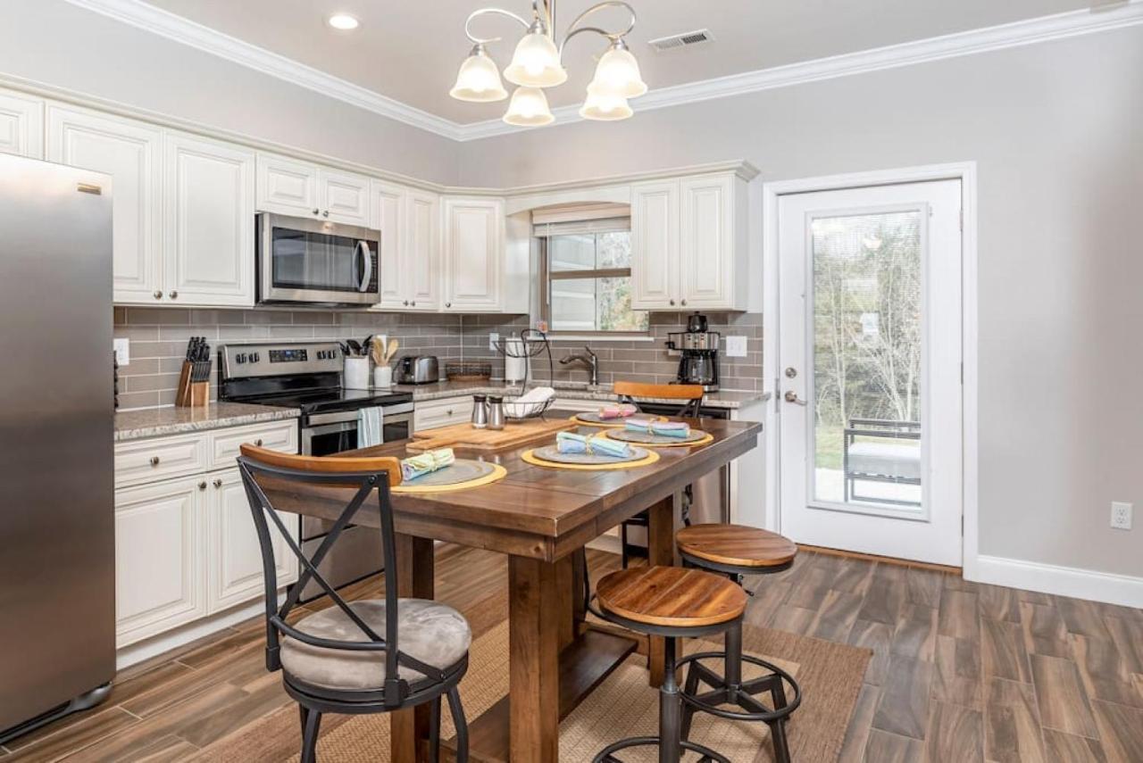 Gorgeous Cades Cove Condo With Community Pool タウンゼンド エクステリア 写真